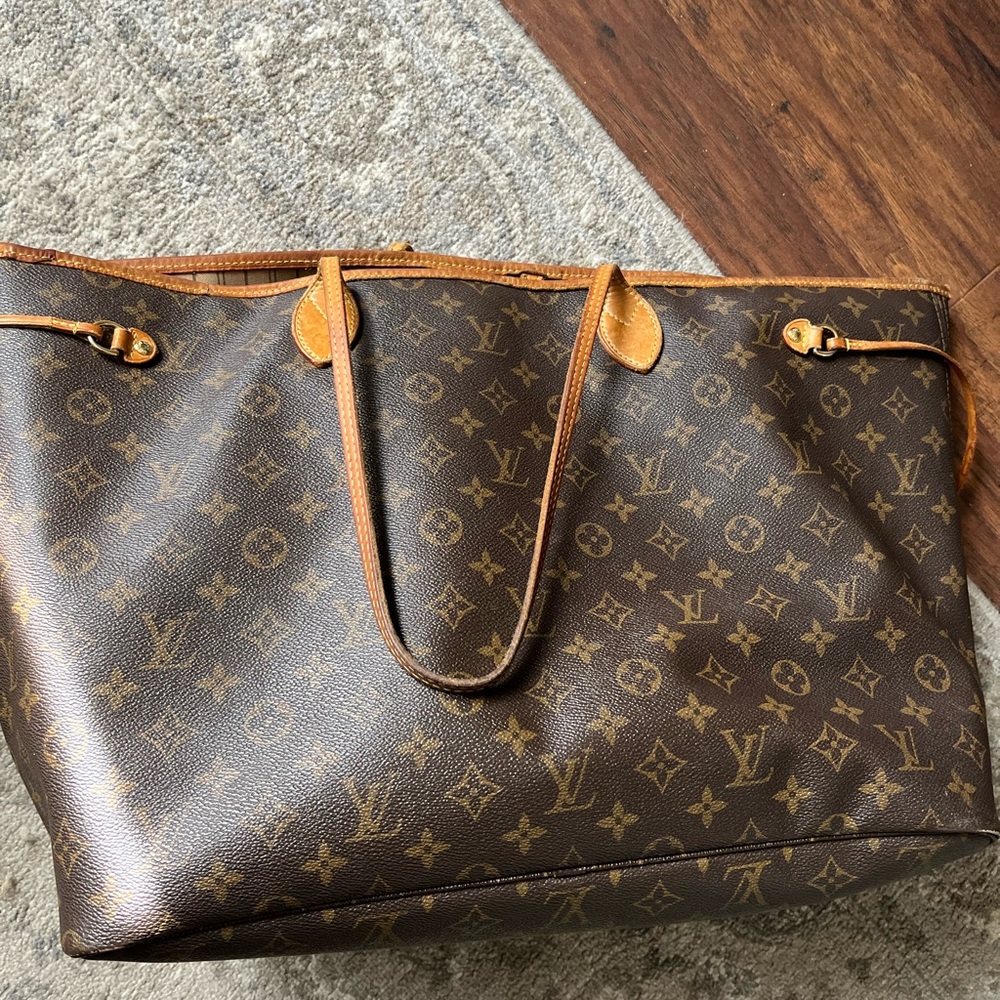 Louis Vuitton Monogram Tote Bag